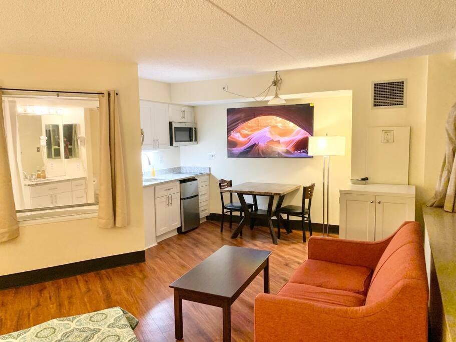 Atlantic Palace Beachfront Ocean View Атлантик Сити Екстериор снимка